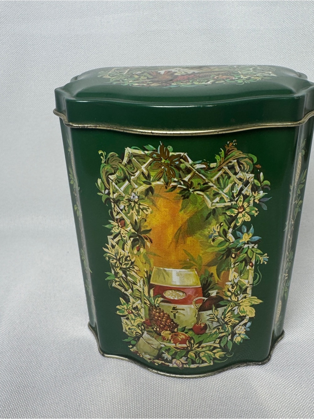 Christmas Tin Canister Vintage Avon Green Holiday Decorative England 1981